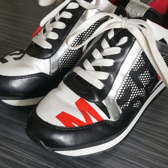 Michael Kors sneakers - Picture 3 of 8